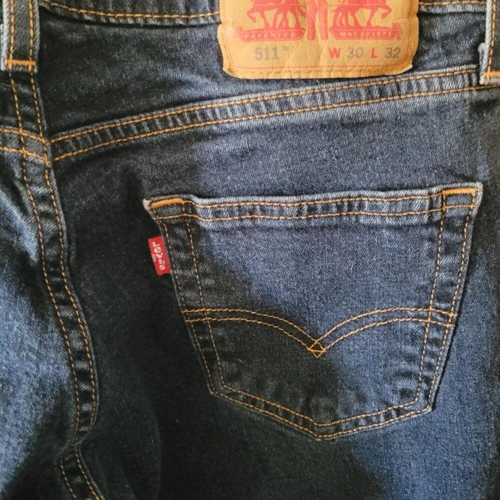 Levis